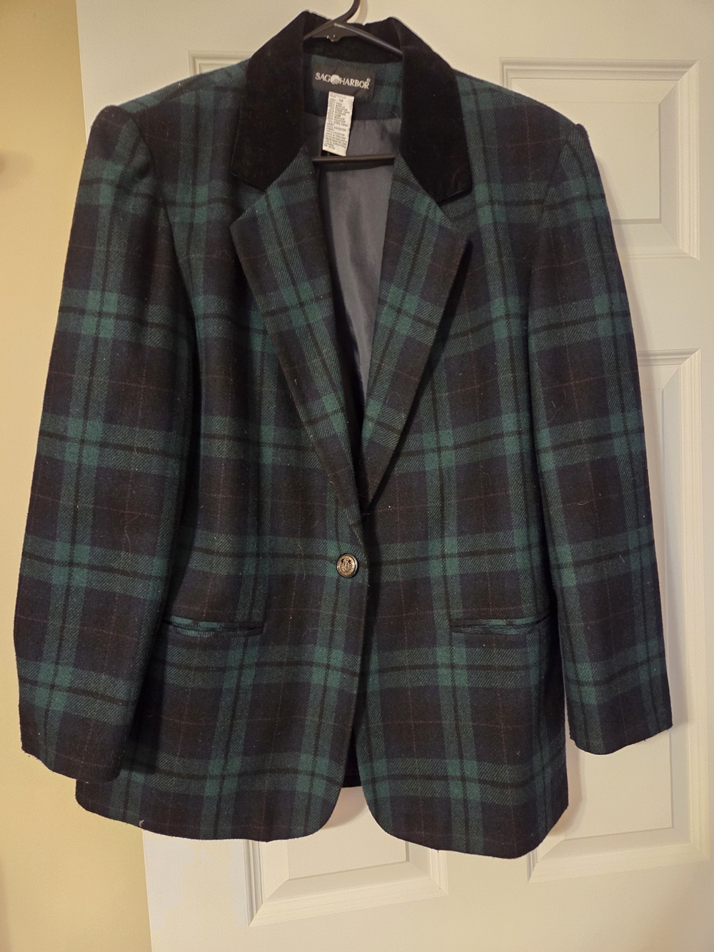 Sag Harbor Green and Navy Plaid Velvet-Collar Single-Button Blazer
